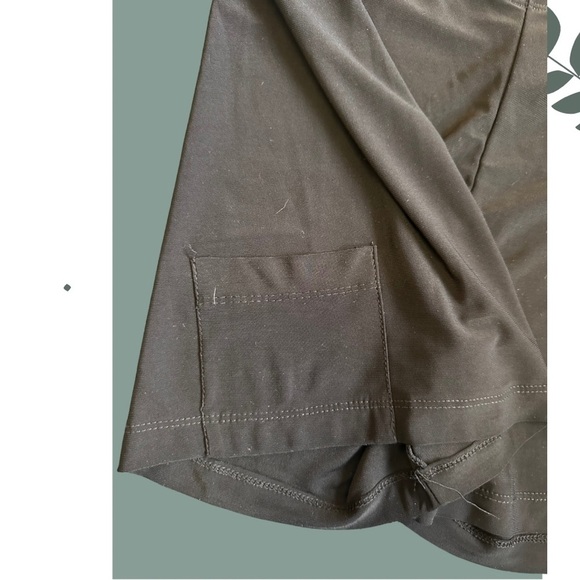 🛍️3/$40 Black Stretch Athletic Shorts Side Pocket Elastic Waist Size Medium - Picture 3 of 4